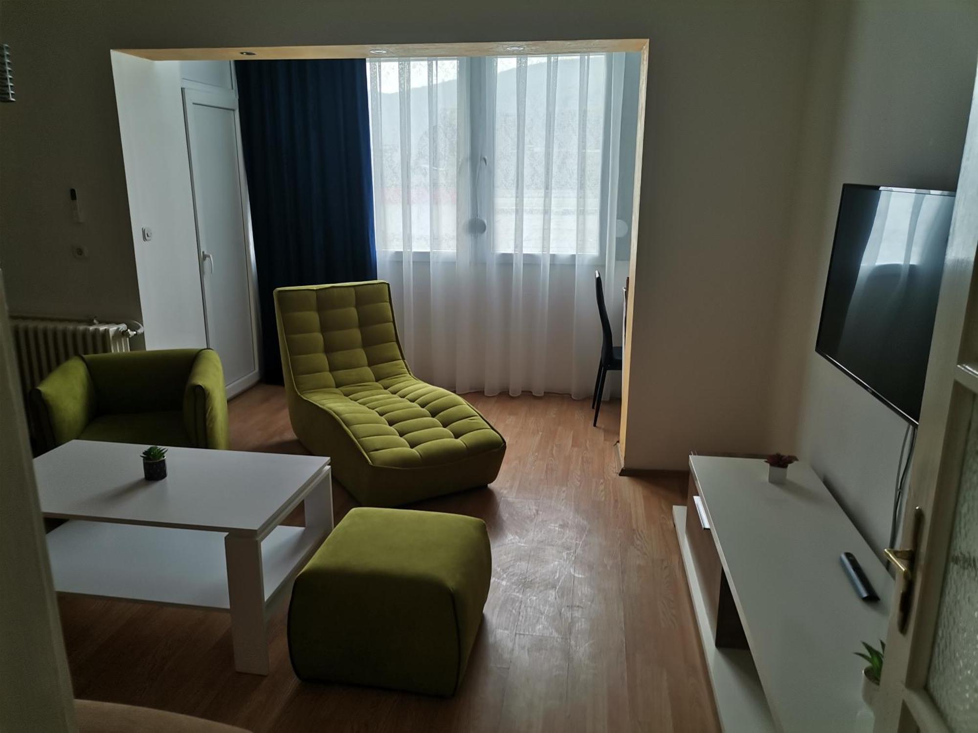 Calla 5 Apartment - Main Square, In The City Shopping Center - Parking Slot With Security And Video Camera 斯科普里 外观 照片
