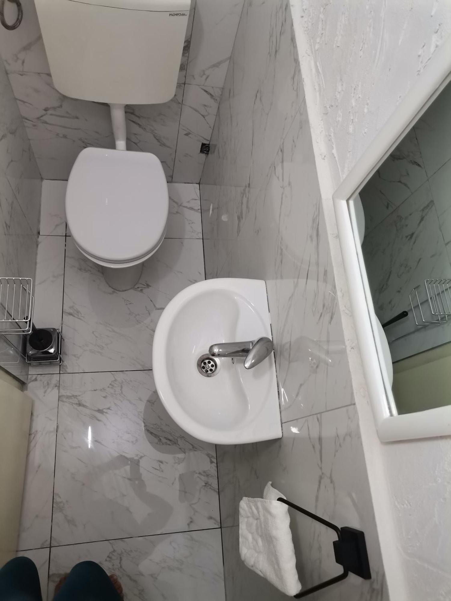 Calla 5 Apartment - Main Square, In The City Shopping Center - Parking Slot With Security And Video Camera 斯科普里 外观 照片
